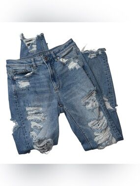 American Eagle Outfitters High-Rise Ripped Jeans - Light Blue